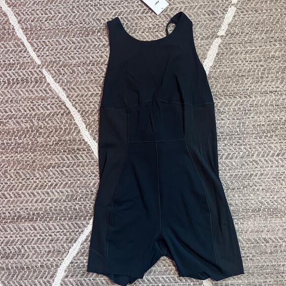 NIKE YOGA DRI-FIT LUXE WOMEN'S 5"JUMPSUIT Sz XXL - Picture 1 of 6